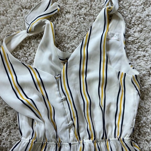 Sienna Sky long bow tie striped yellow summer beautiful jumpsuit romper bodysuit - Picture 5 of 5